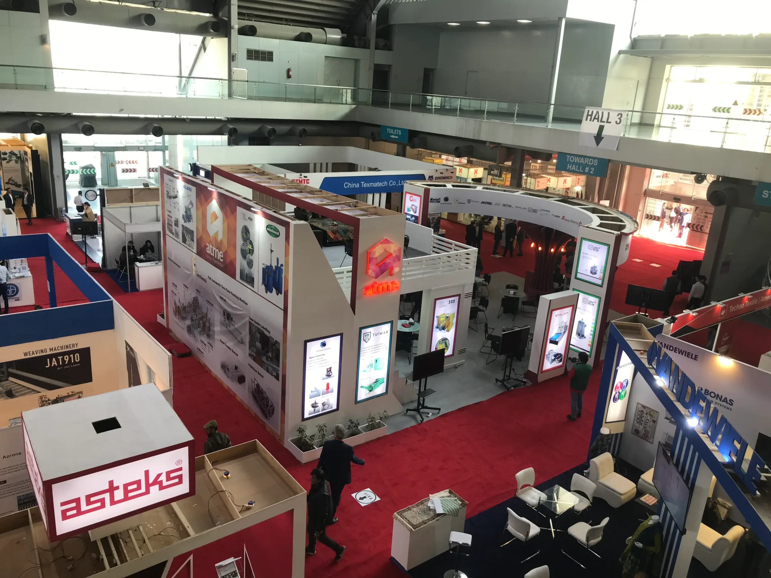 Custom exhibition booth fabrication and installation for ATME IGATEX